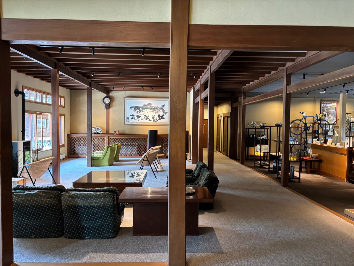 【素泊まり】草津に6軒だけ！貴重な「西の河原源泉」堪能。