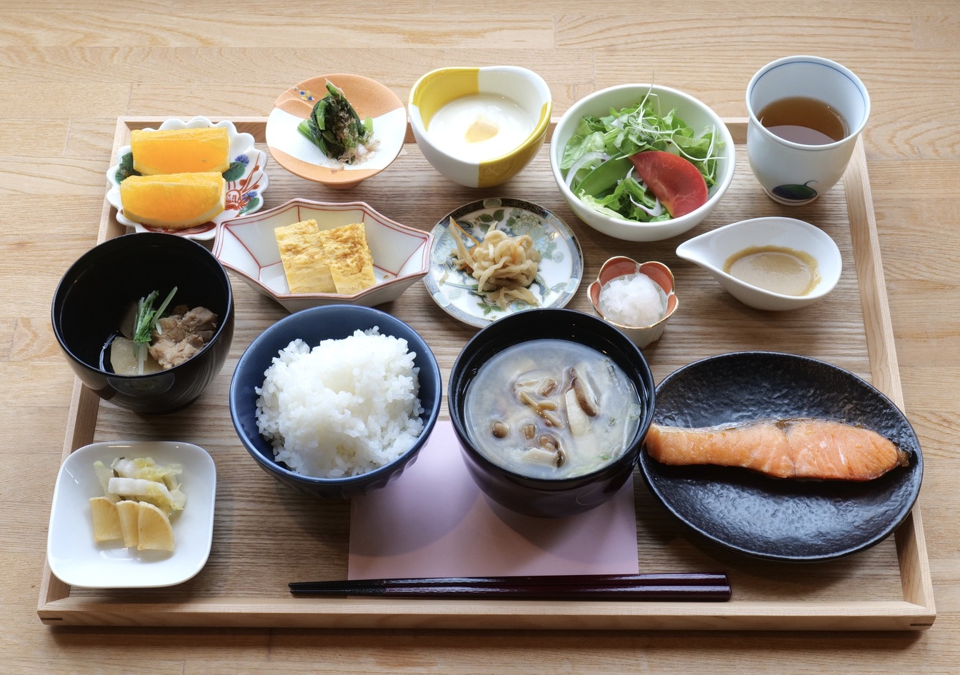 【朝食付き】ご夕食は徒歩１分の温泉街へ。「西の河原源泉」堪能