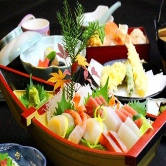 【選べるお肉＆魚介＋銀水会席】ステーキなど２種類の肉または魚介を選べる◎部屋食 平日カラオケ６０分付