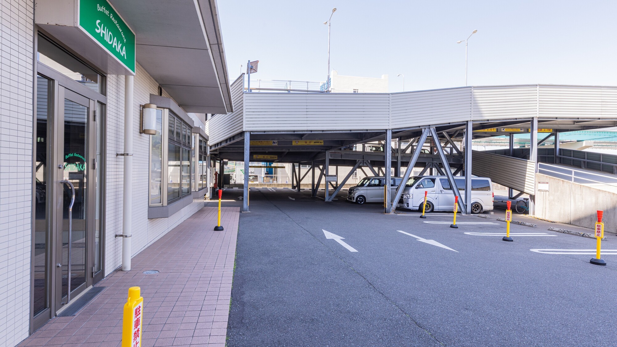 無料立体駐車場