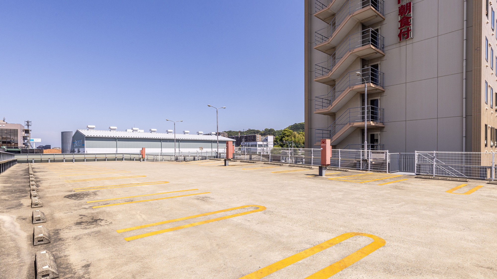 無料立体駐車場