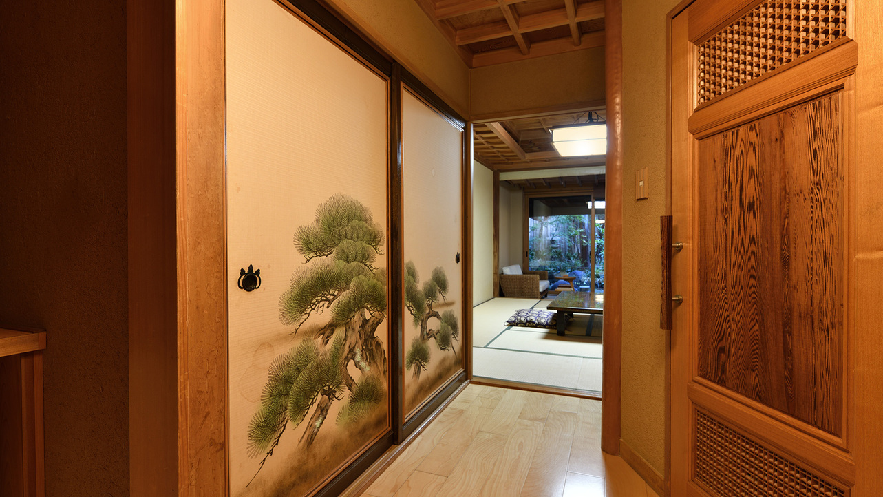 【桂の間】客室入口