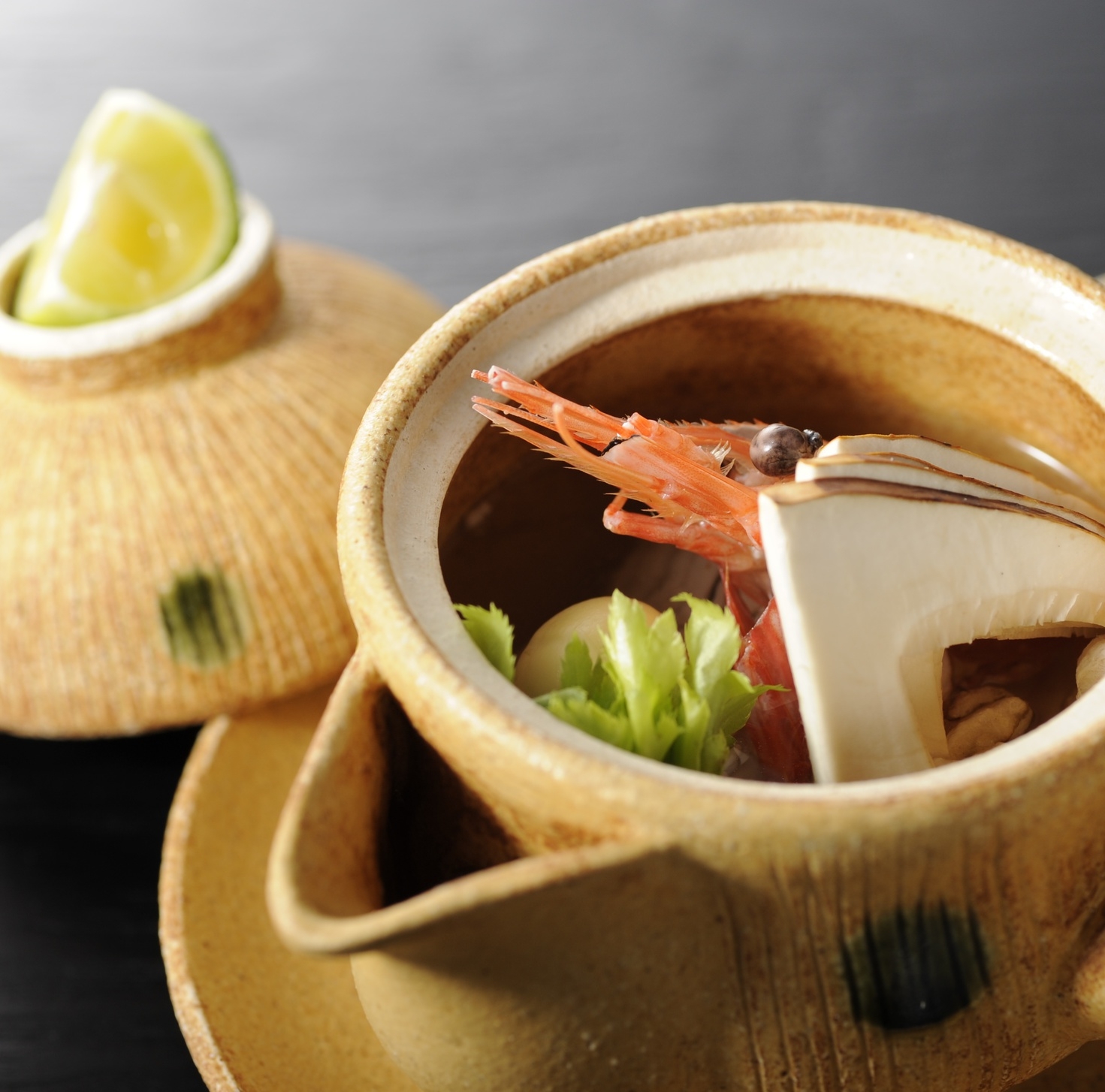 【紅葉】【秋の松茸会席お部屋出しプラン】里山茸と焼き松茸、自慢の鍋料理に舌鼓