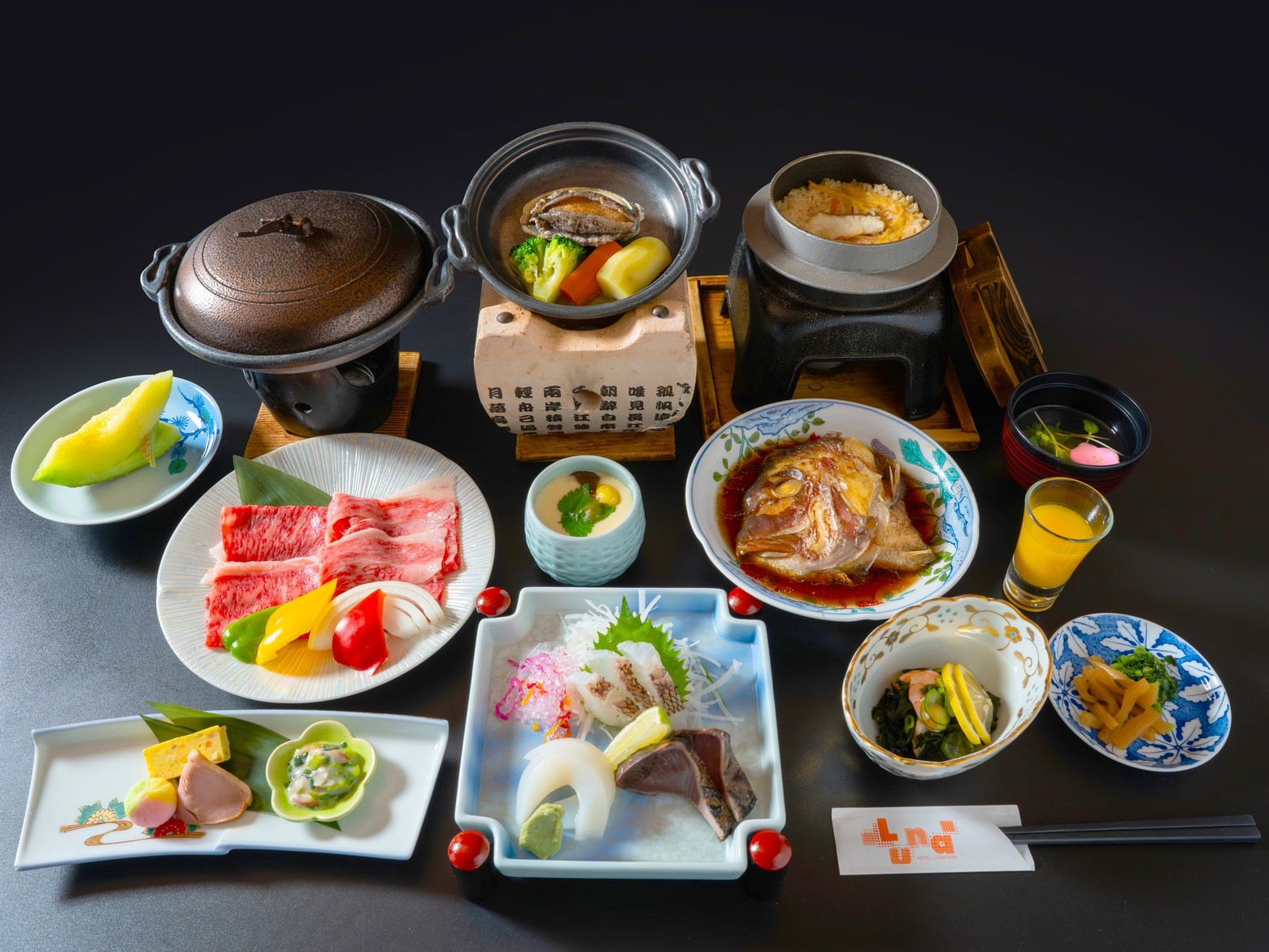 【お食事プレミアムプラン】★当館1番人気！迷ったらコレ★ 鮑・鯛・伊予牛付お食事プラン(朝・夕食付)