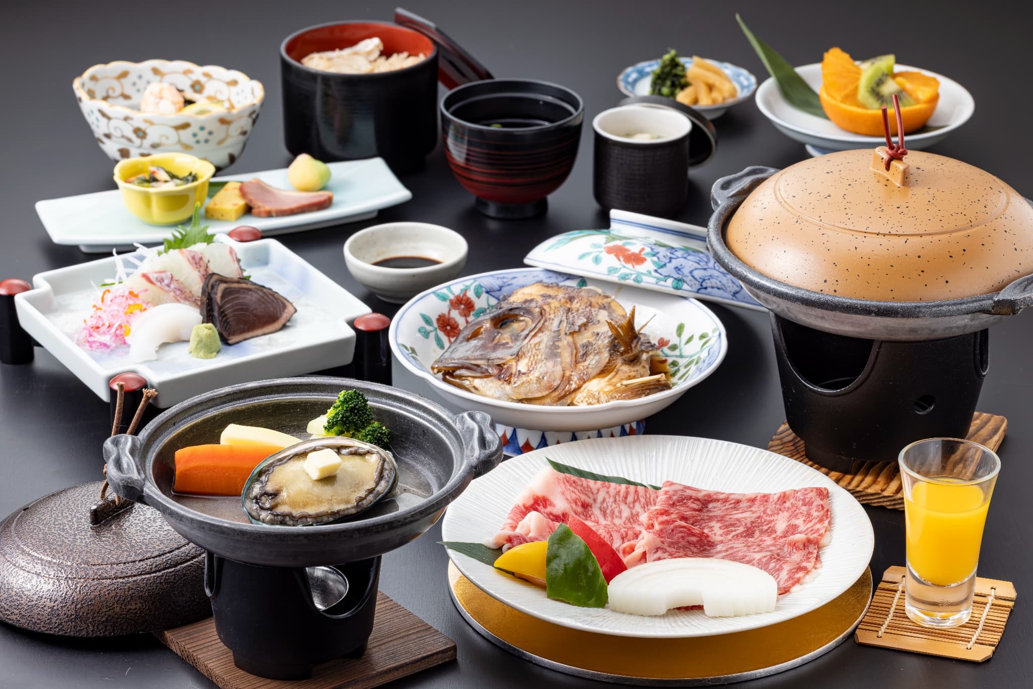 【お食事プレミアムプラン】★当館1番人気！迷ったらコレ★ 鮑・鯛・伊予牛付お食事プラン(朝・夕食付)