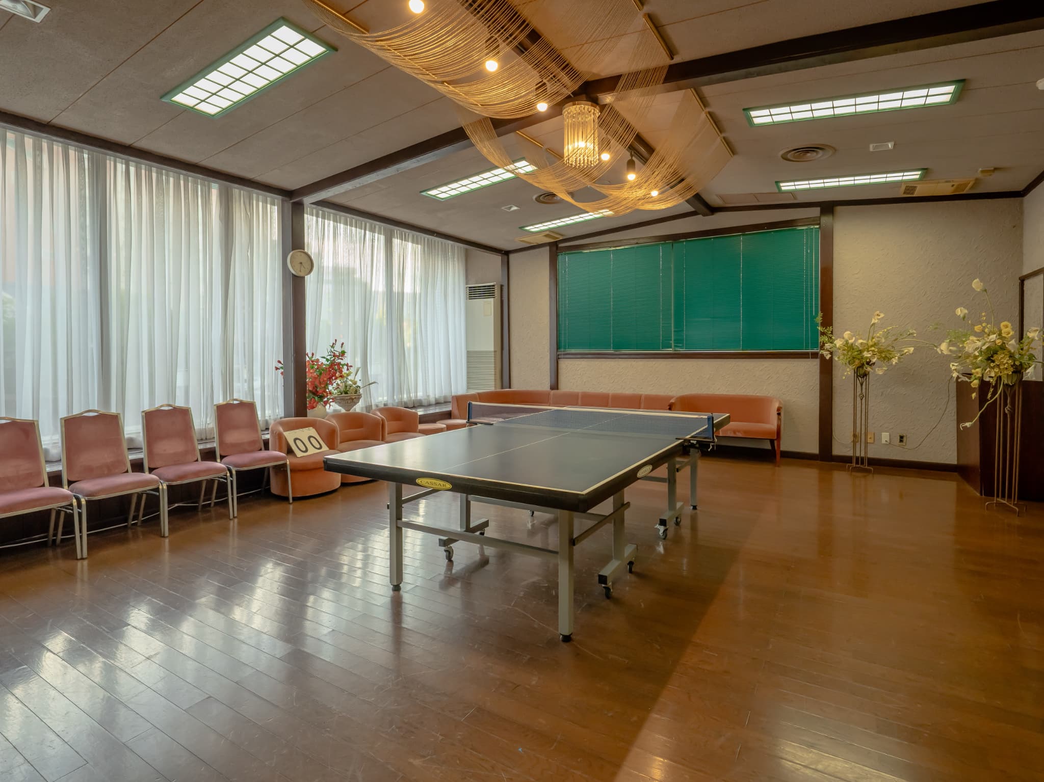 【温泉卓球場】