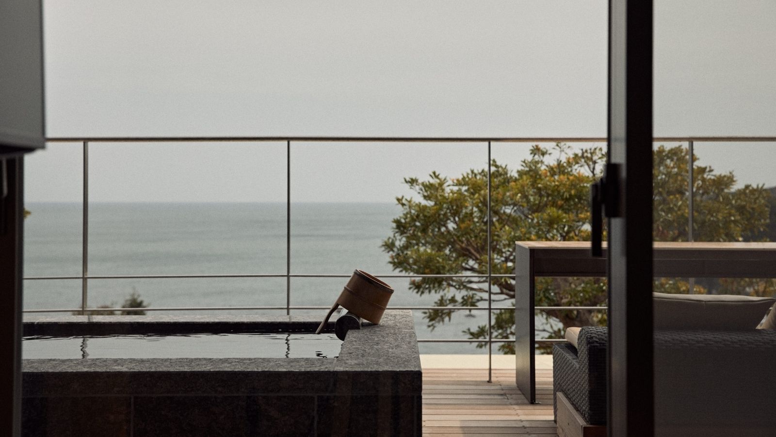 【プレミアムスイートwithプライベートダイニング208】