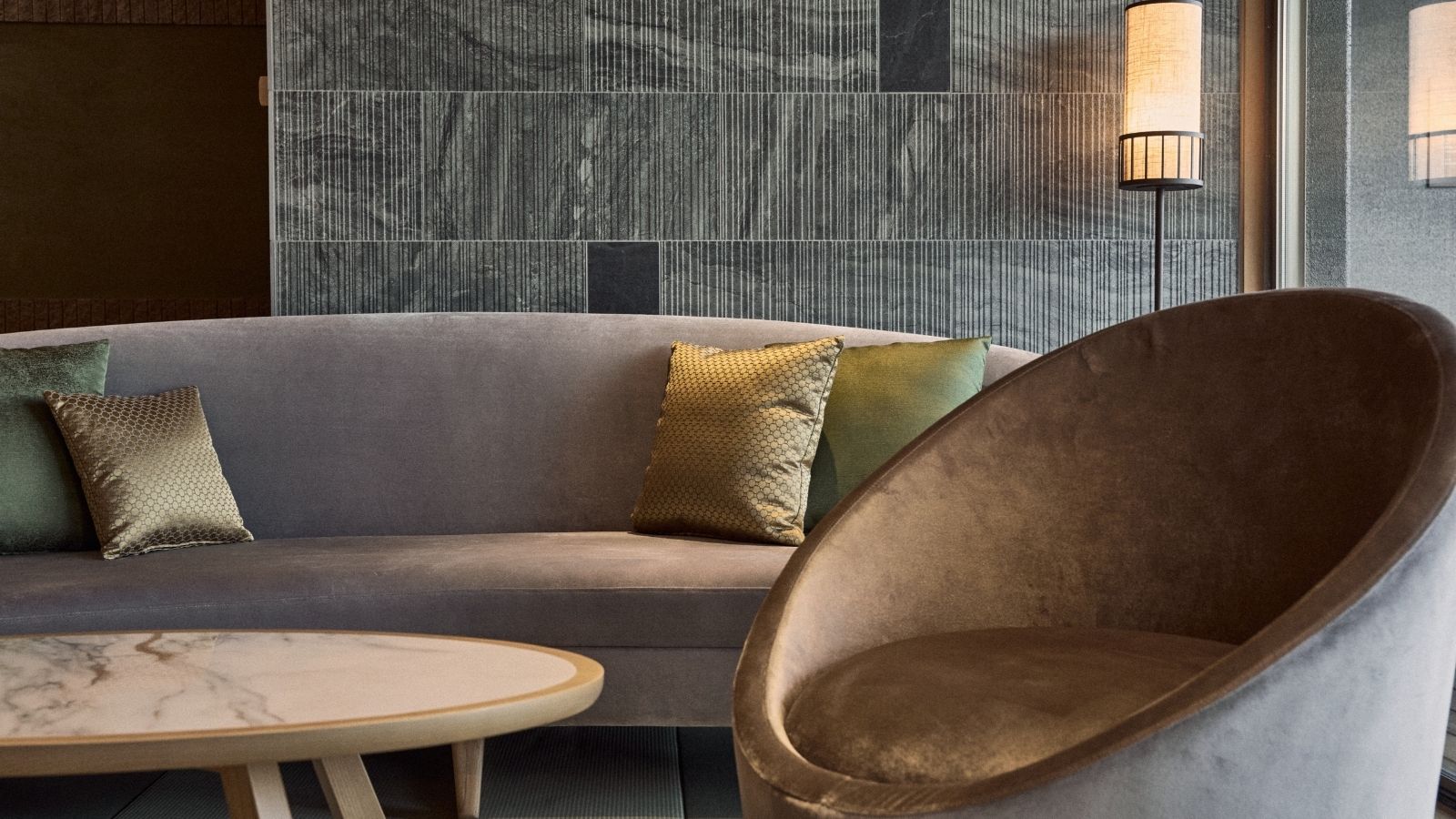 【ラグジュアリースイート205】