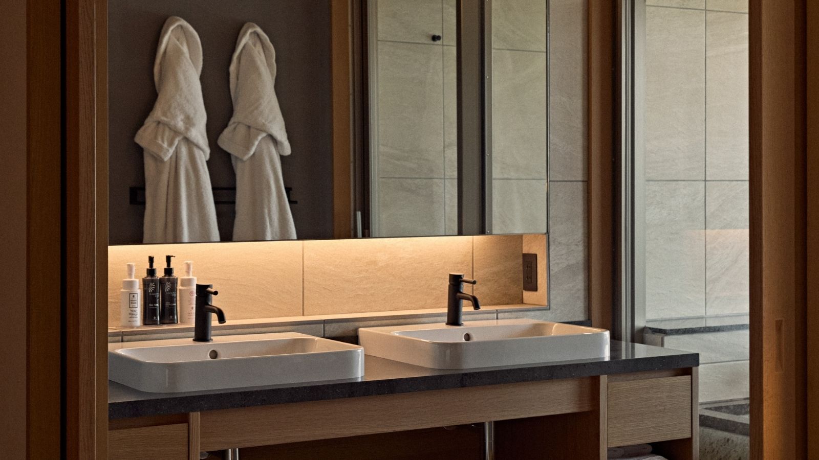 【デラックススイート207】