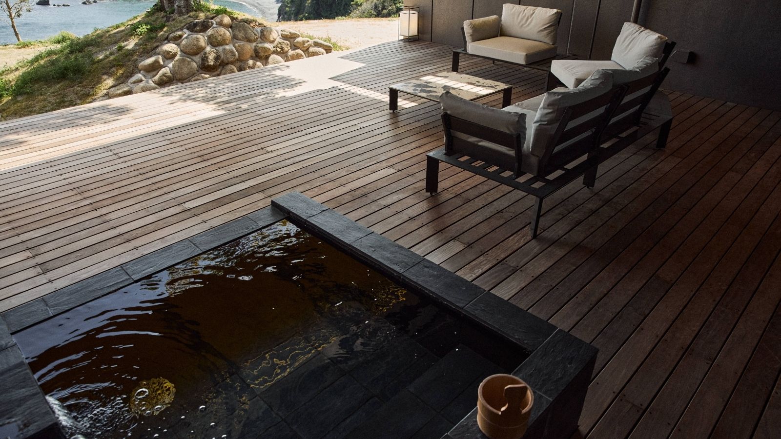 【デラックススイート107】