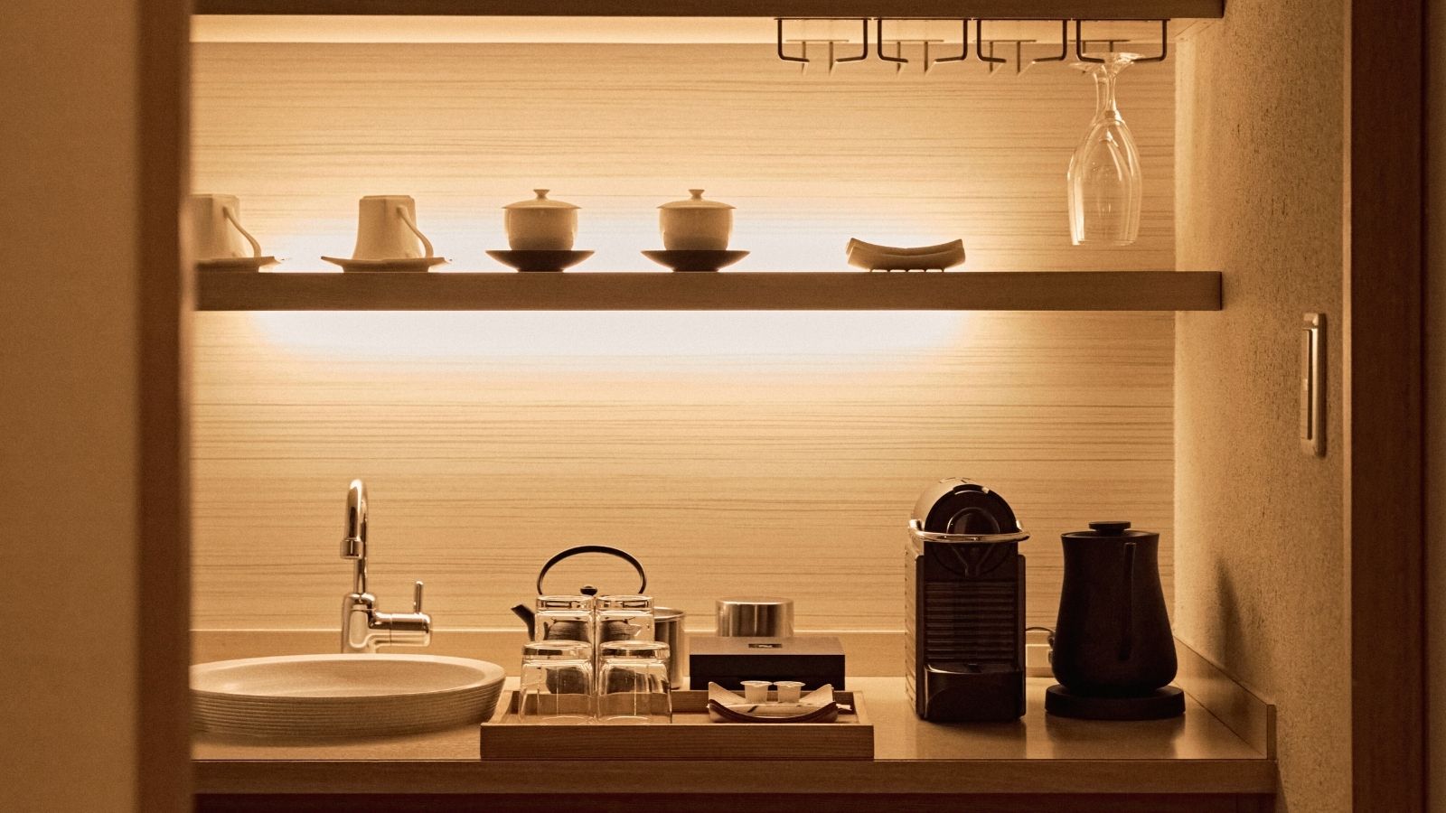 【リラクゼーションスイート102】