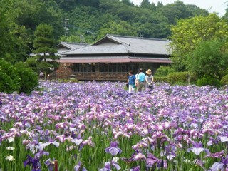 西山荘(当館よりお車で約30分)