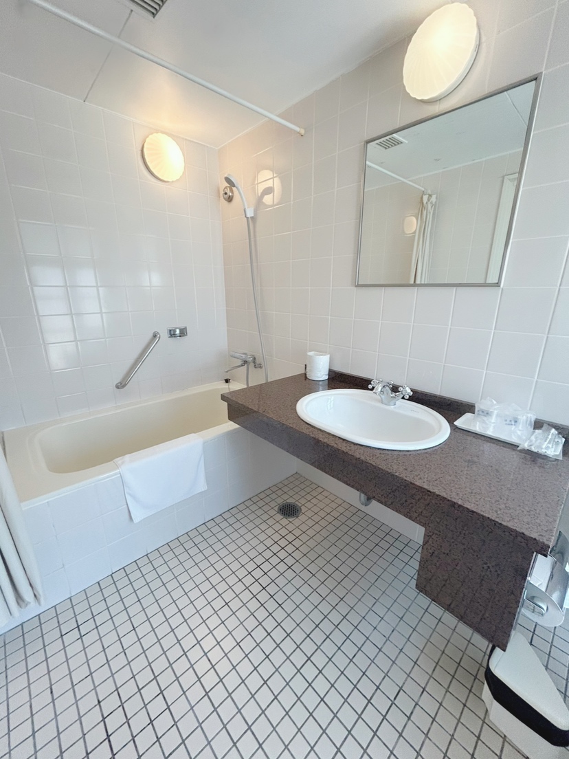 ファミリーツインルームA(バスルーム)