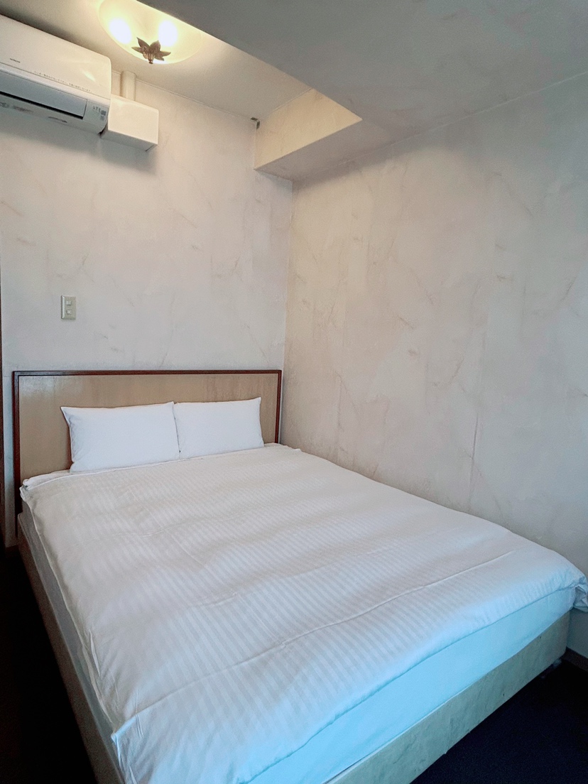 《禁煙》クイーンルーム