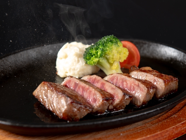 夏のグルメプランまぐろと熊野牛ステーキの旬彩料理