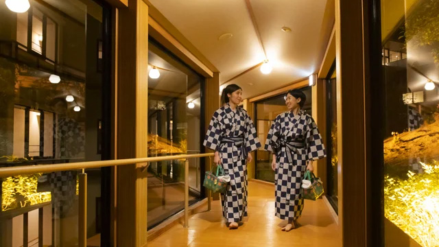 趣のある湯回廊