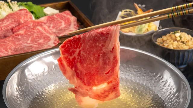 肉厚なブランド牛を味わう　熊野牛のしゃぶしゃぶ
