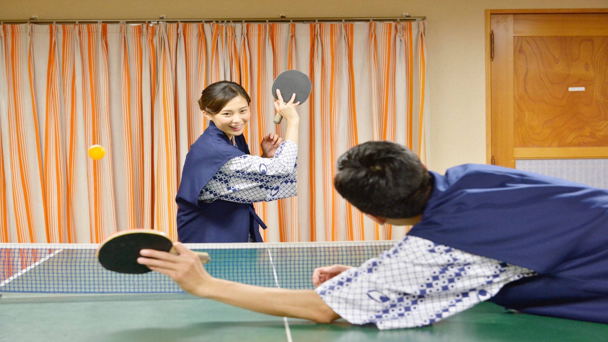 卓球サービス