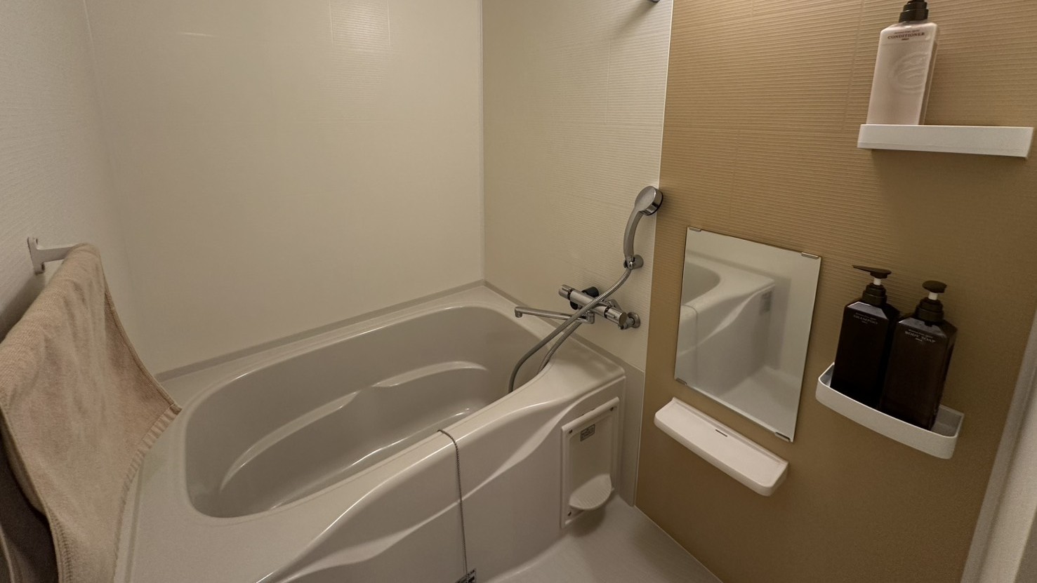 別館バスルーム