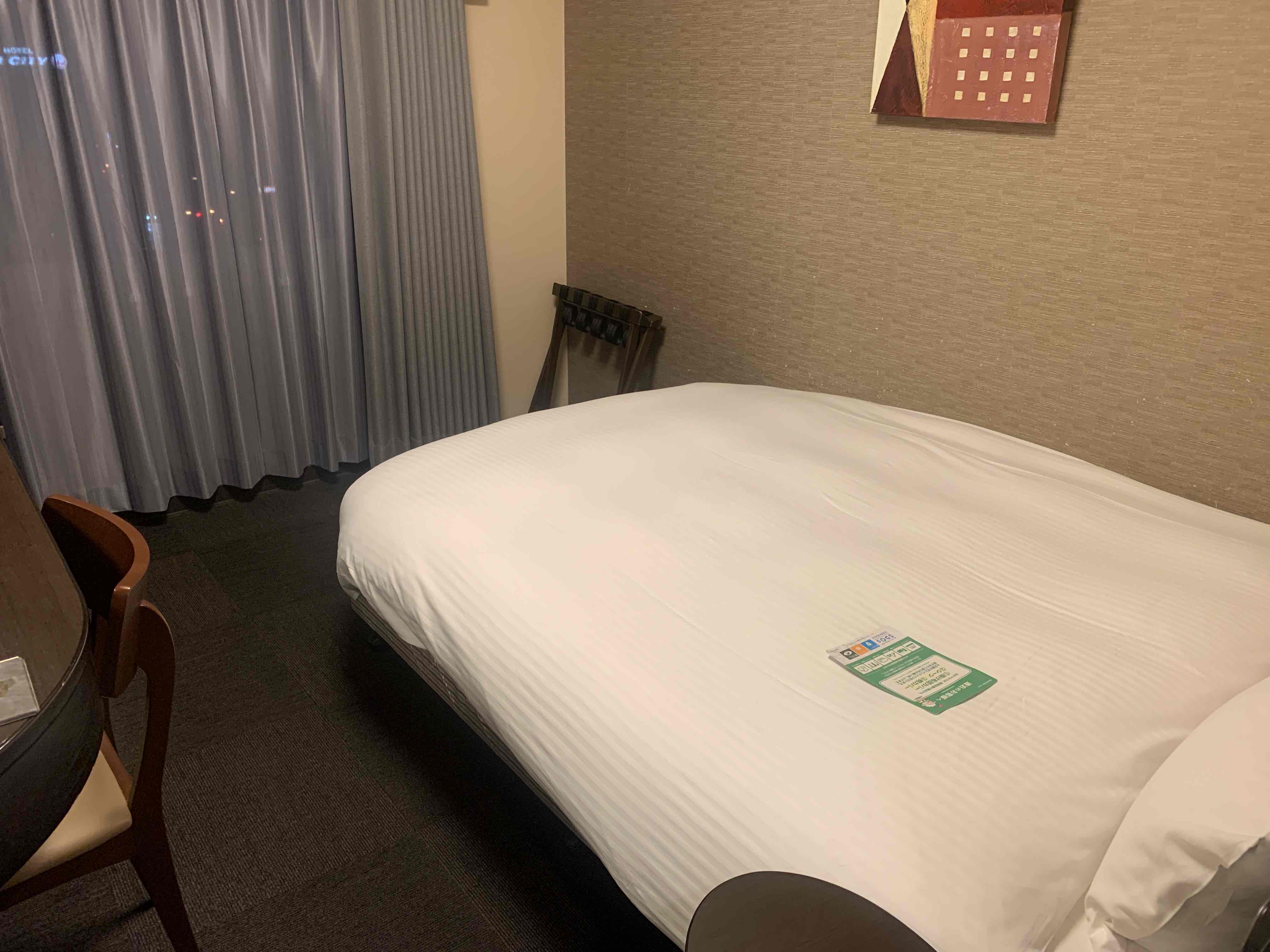 スタンダードシングルルーム　ベッドサイズ140&times;196（14平米）