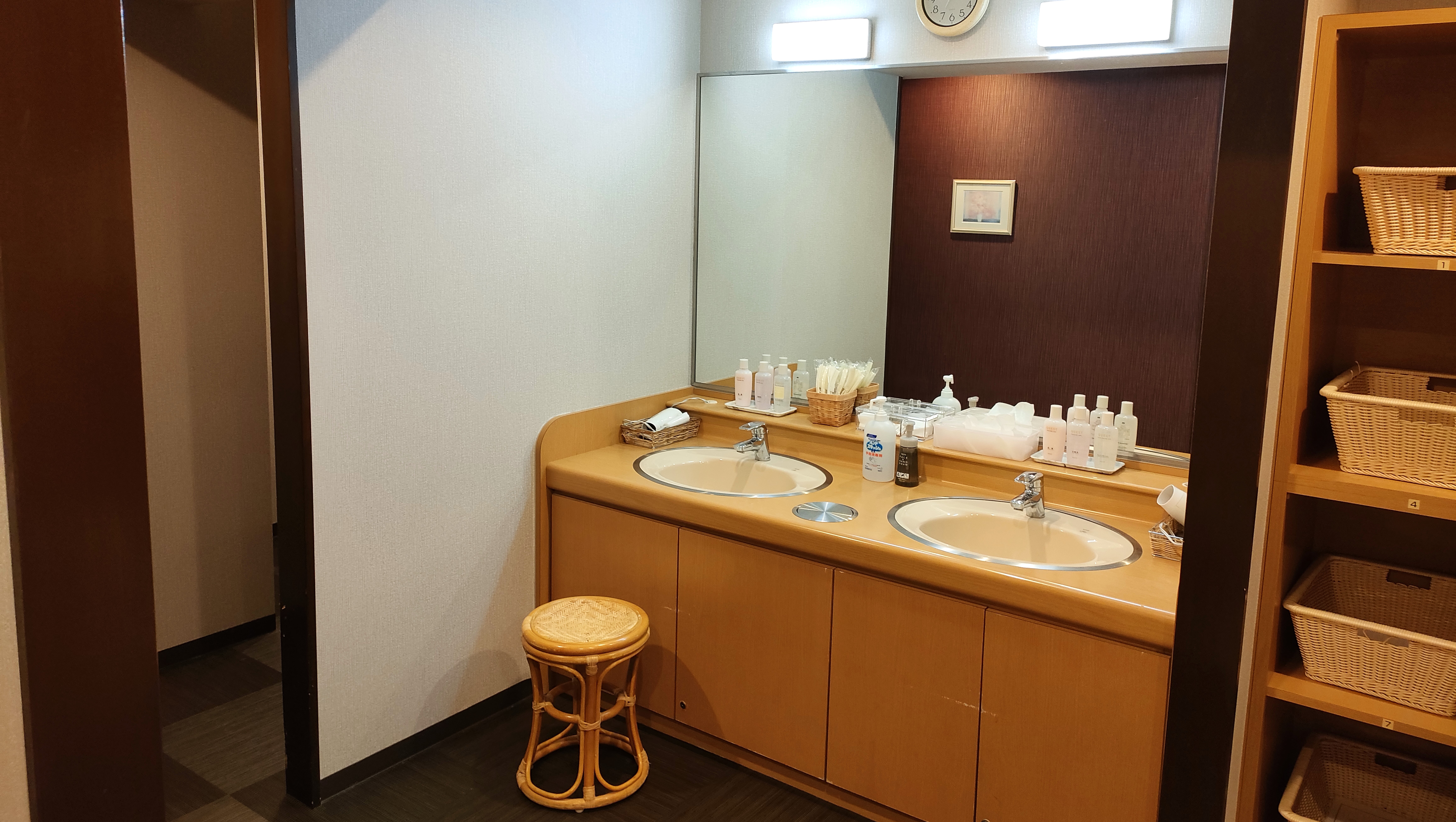 女性大浴場　脱衣所