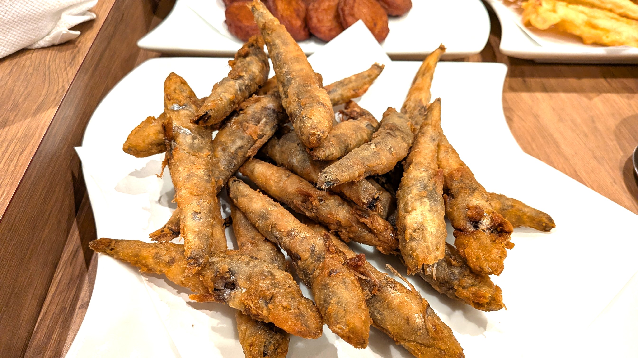 【無料】30品目以上の和洋朝食バイキング：6：30～9：00（日・祝日～9：30）