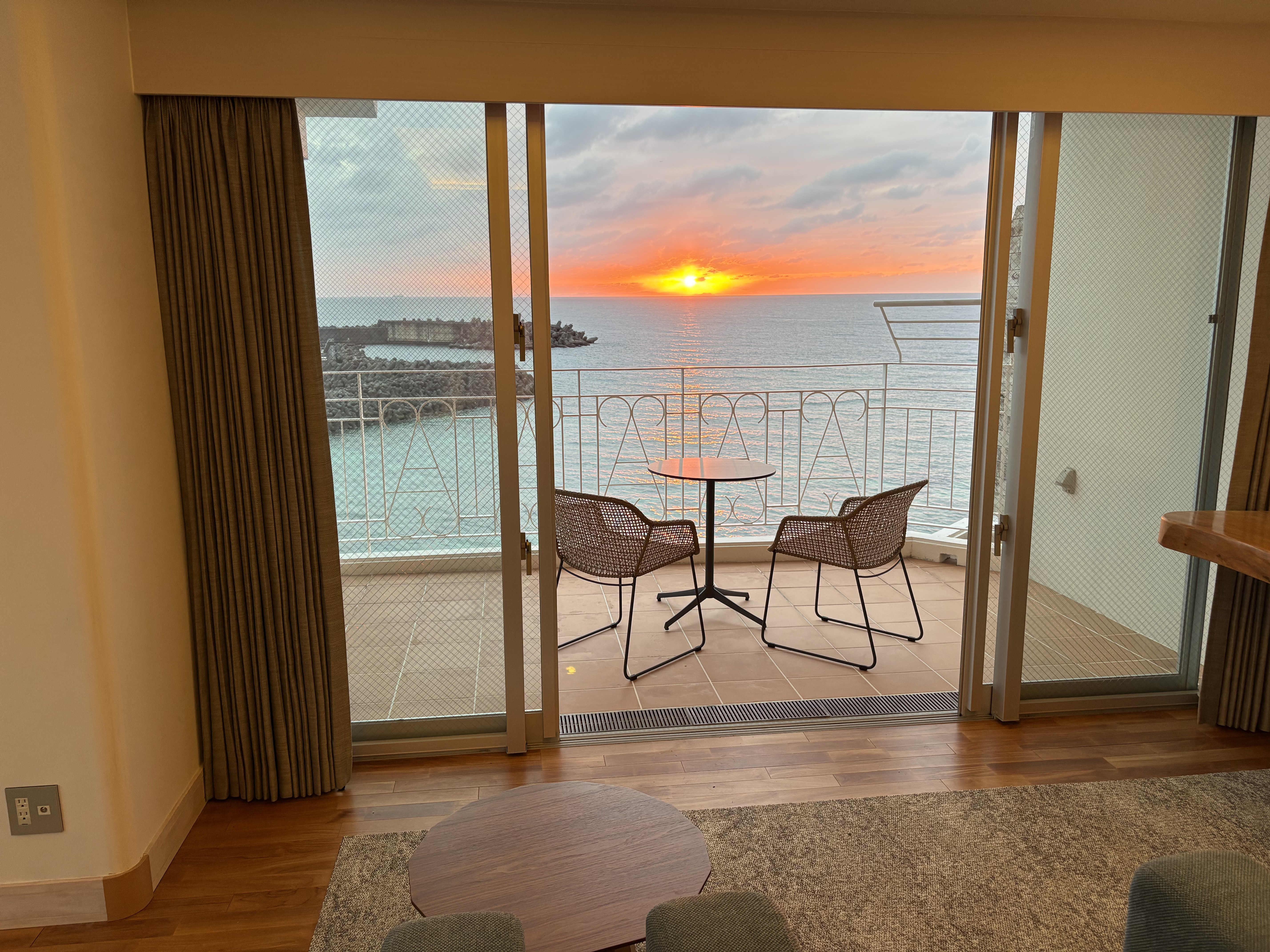 客室オーシャンビュー＿夜景