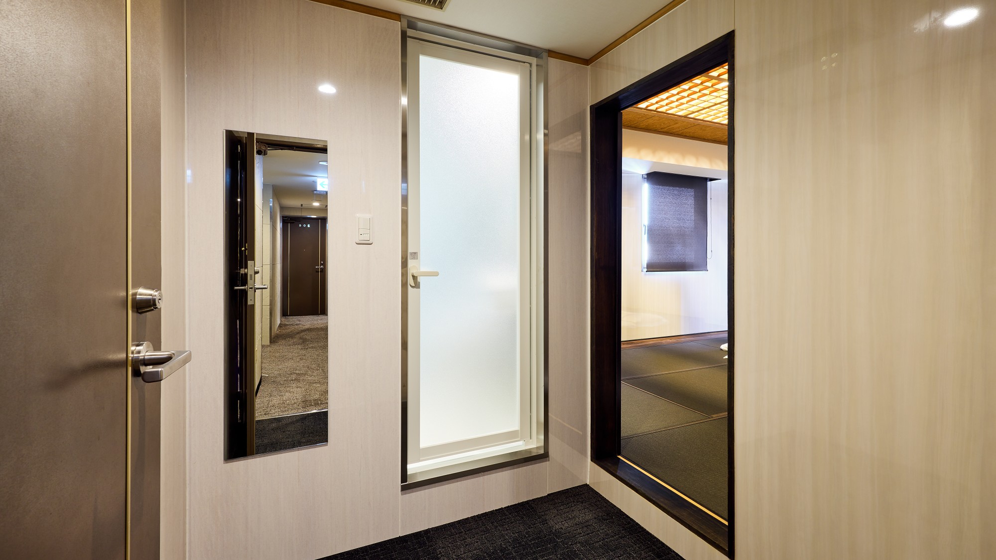 2025年8月にリニューアル　和室入口　一例