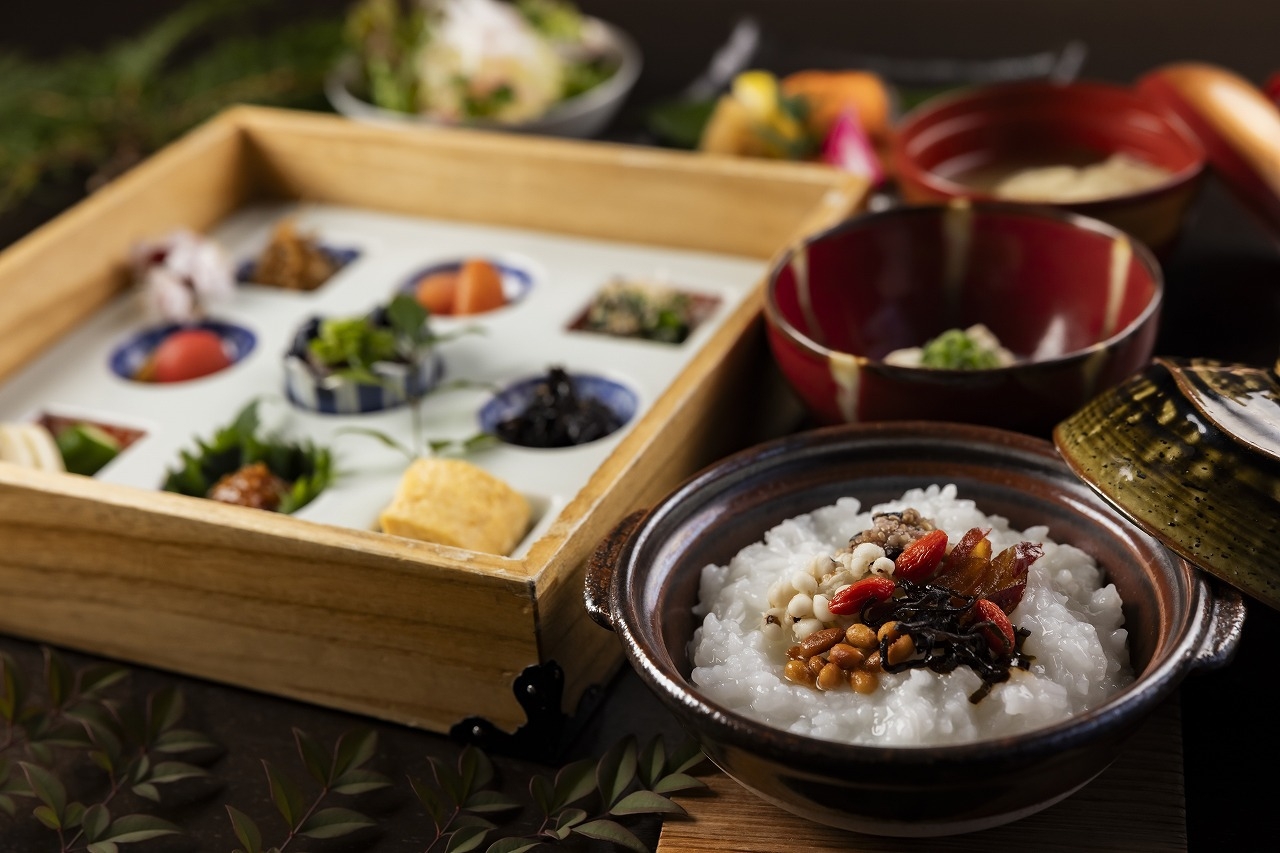 【10％OFF】【楽天スーパーSALE】由布岳眺望の温泉と旬の食材を堪能◆1泊2食付◆個室食確約