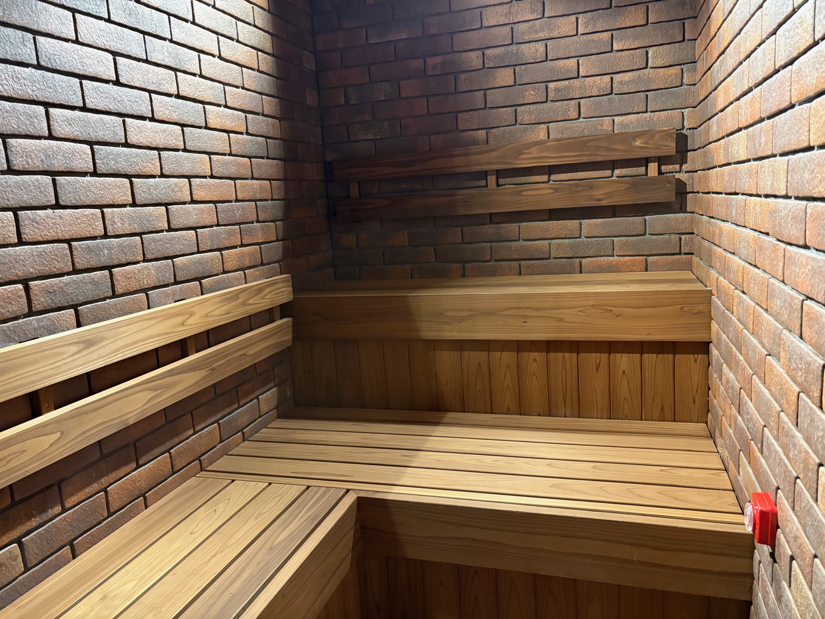 サウナルーム　　全体