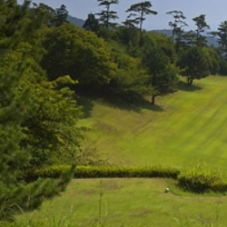 【滞在中何度でもプレーOK】ゴルフ三昧ステイ×フリーフロー付｜1泊3食