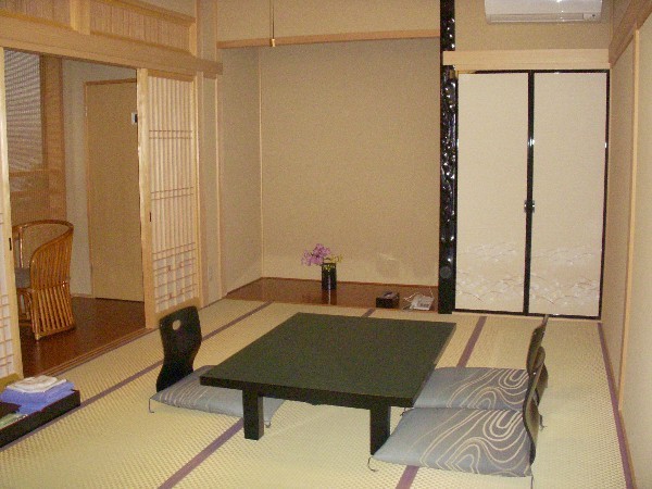 Guest room with open-air bath, Yuhi no Ma