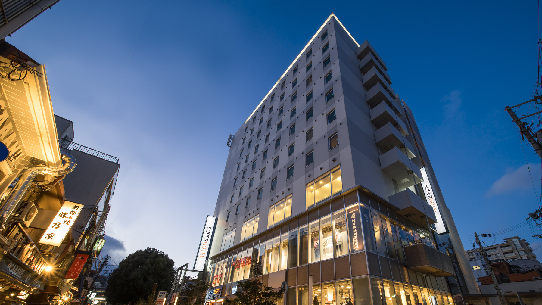 阪急四条河原町駅４番出口より徒歩3分！ビジネス・観光に最適立地！