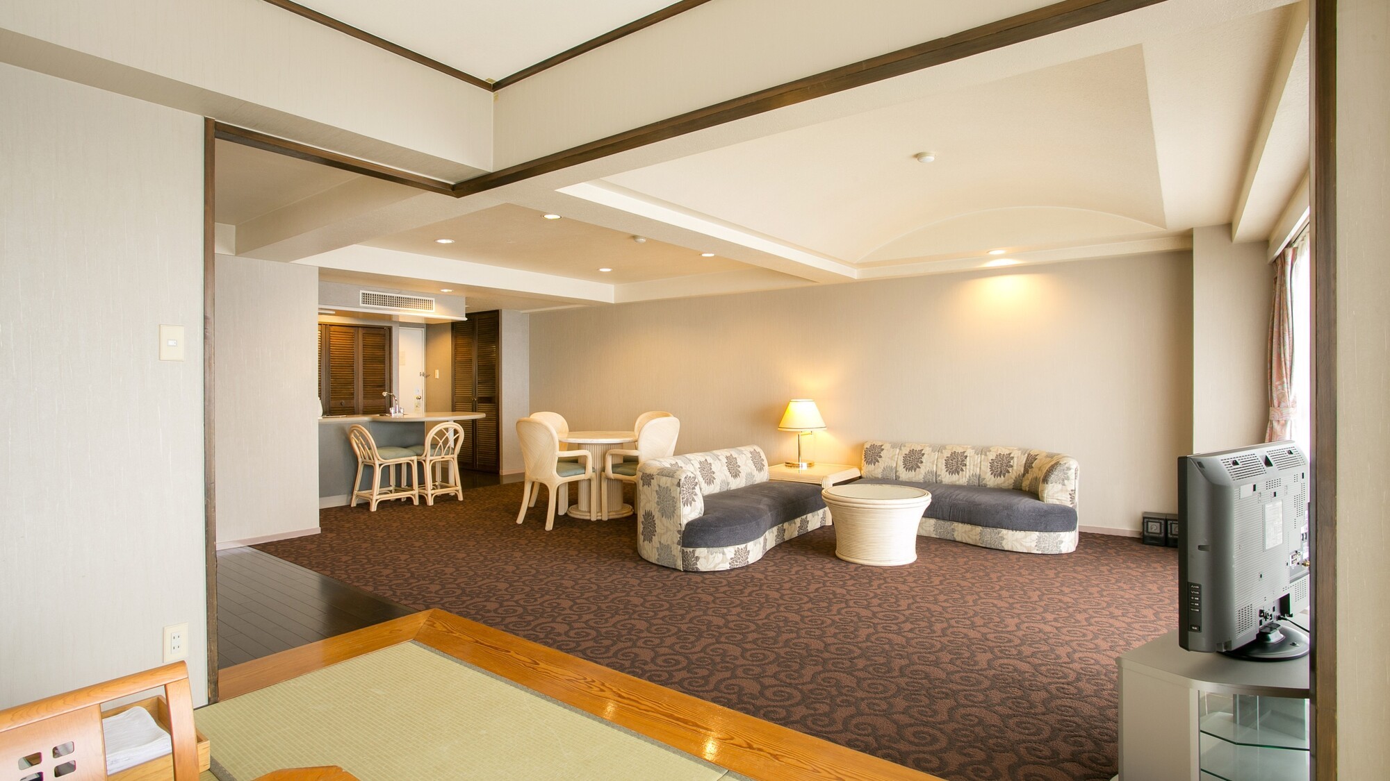 和洋室76平米リビング