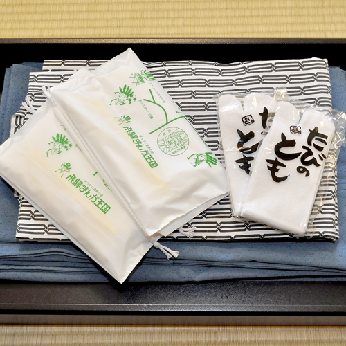 [客房设施] 提供浴巾、毛巾、牙刷、浴衣、羽织、分趾袜。