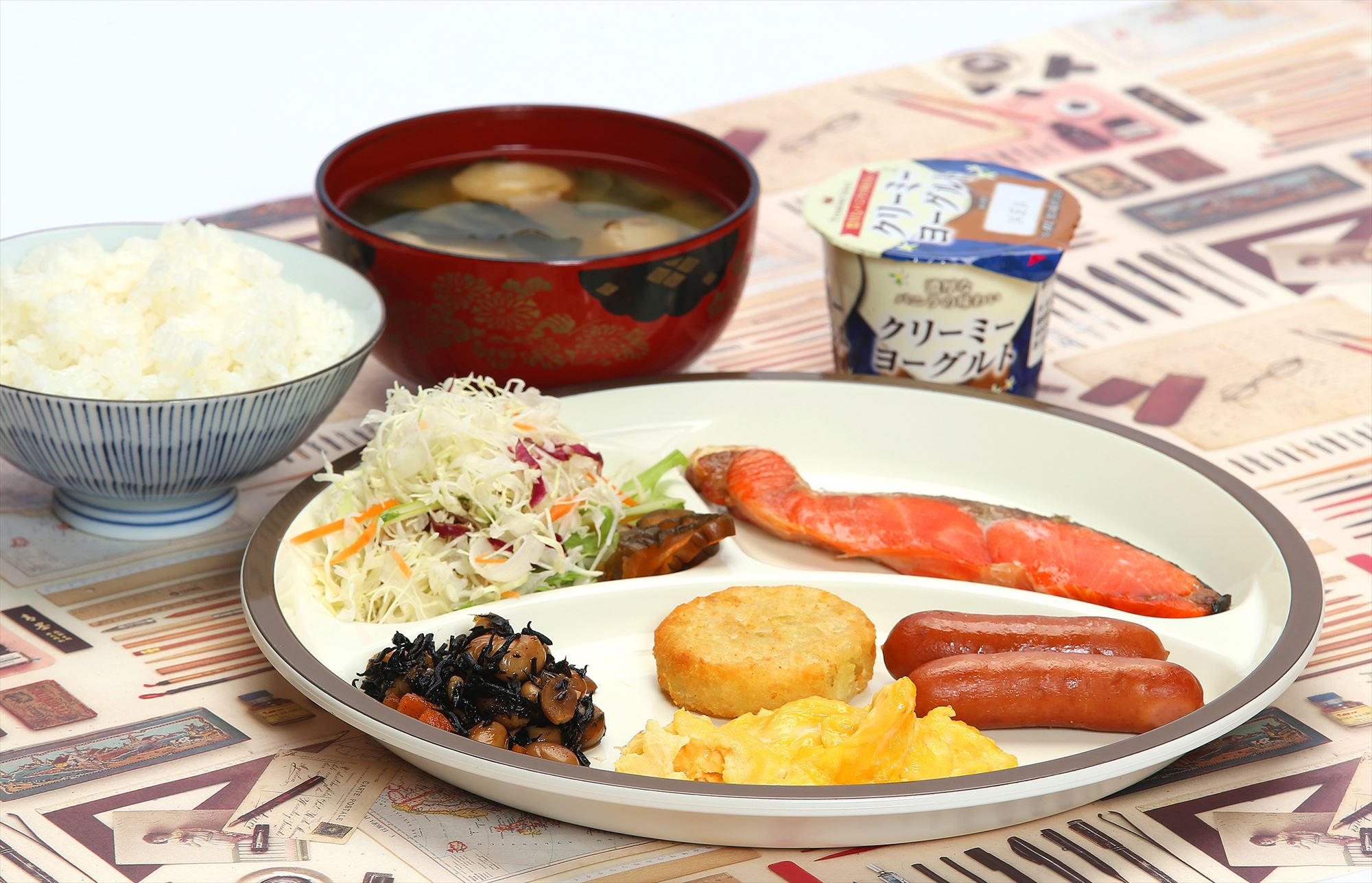 朝食（日本食プレート）