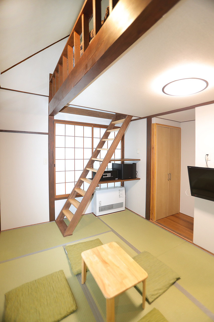 和室6畳＋5畳ロフト　バス・トイレ共同