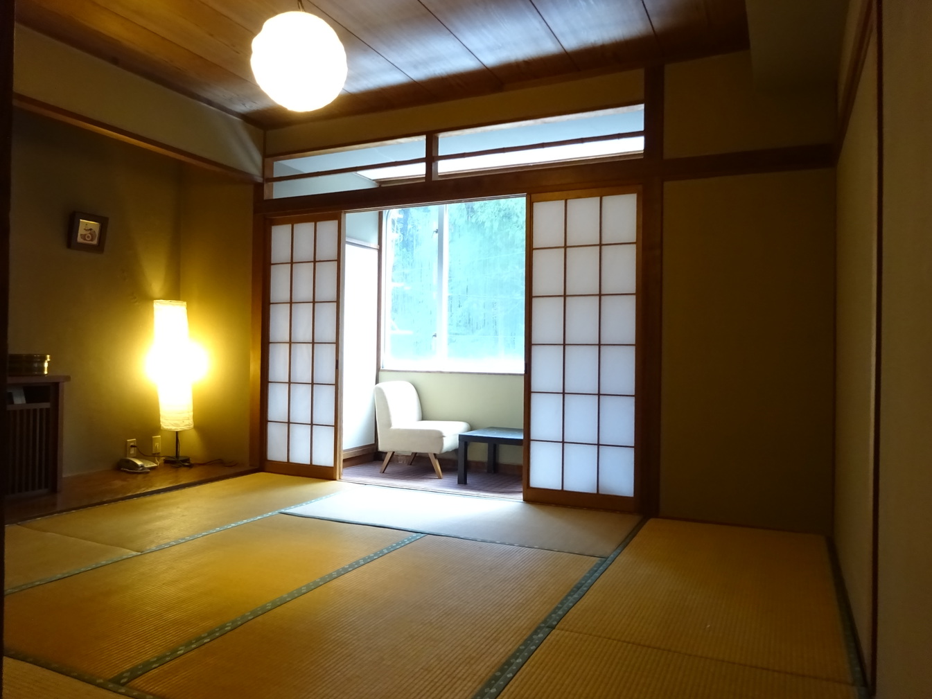 和室8畳（2名）