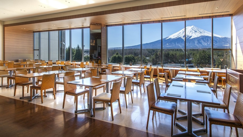 【5月2日〜4日限定】開業40周年記念フレンチレストラン「シェ・ヤマモト」フレンチディナー（2食付）