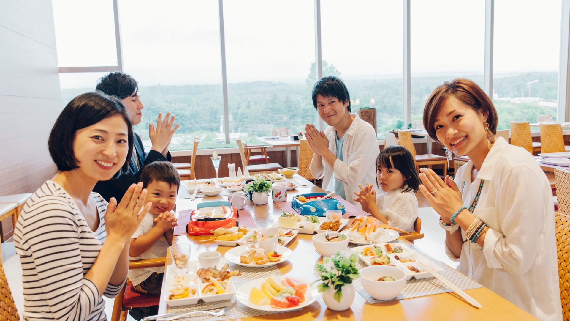 「フジヤマテラス」和洋折衷ブッフェ（バイキング）