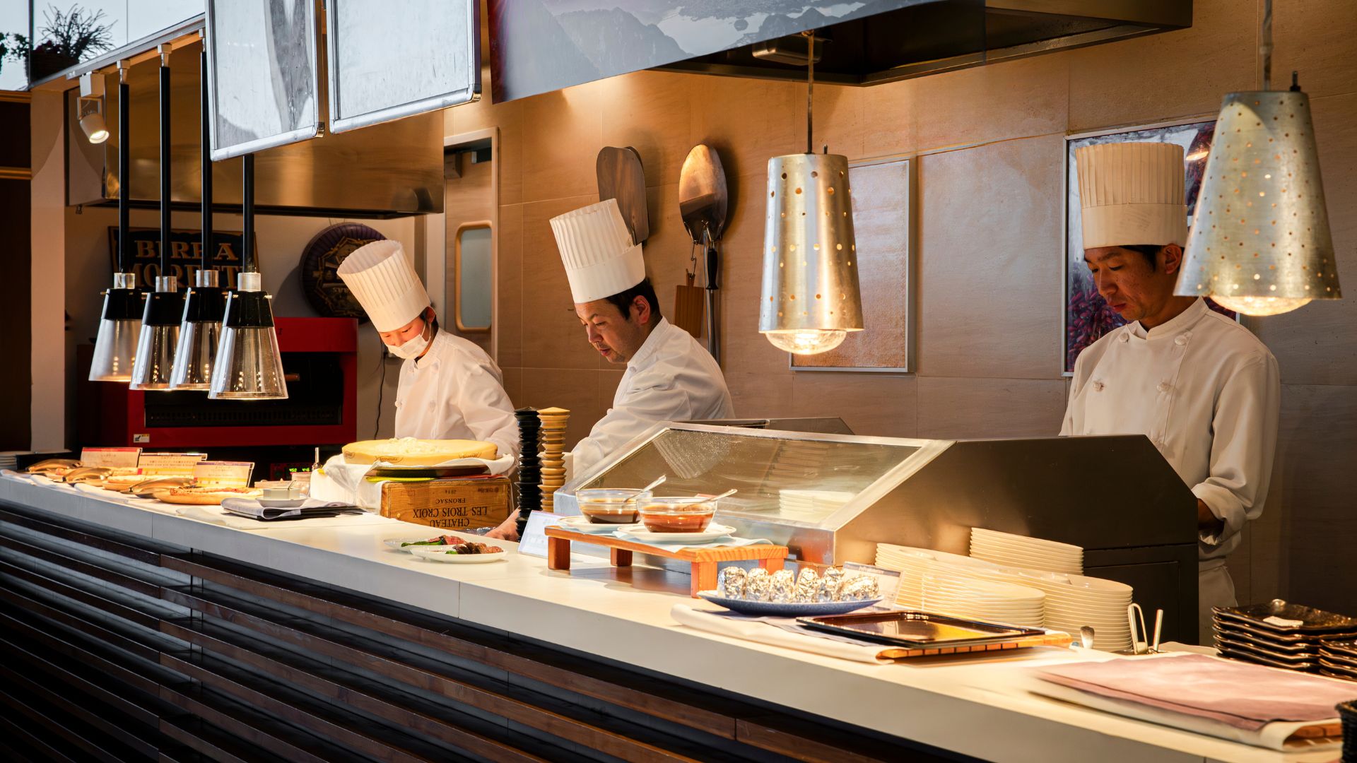 「フジヤマテラス」和洋折衷ブッフェ（バイキング）