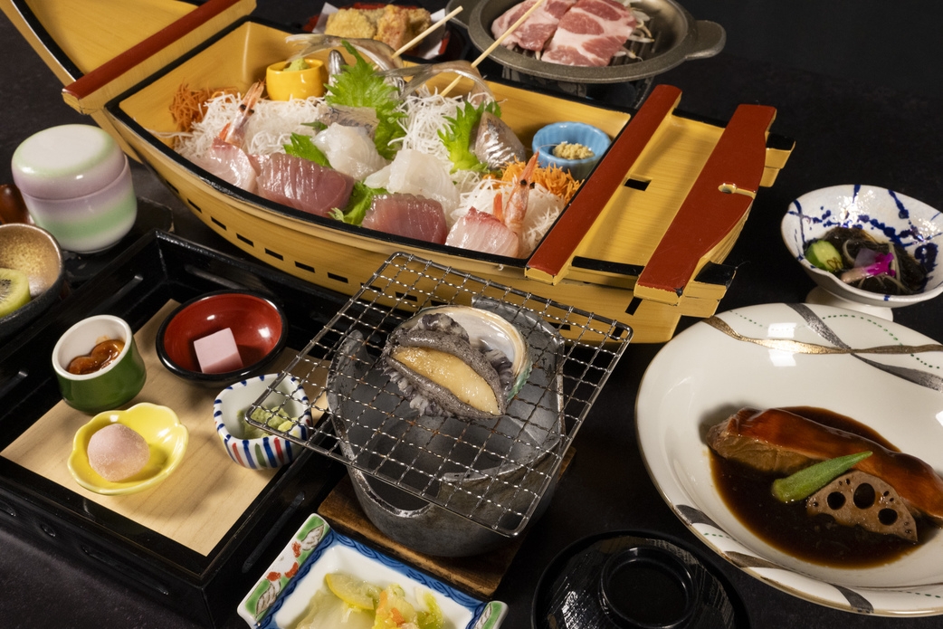 【早割30】一泊二食付　最大20％OFF！「伊豆産金目鯛煮付」や「鮑踊り焼」など会席料理を堪能