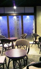 ２階・湯上がり広場「眺寿庵」夜は岳温泉街の夜景も楽しめる