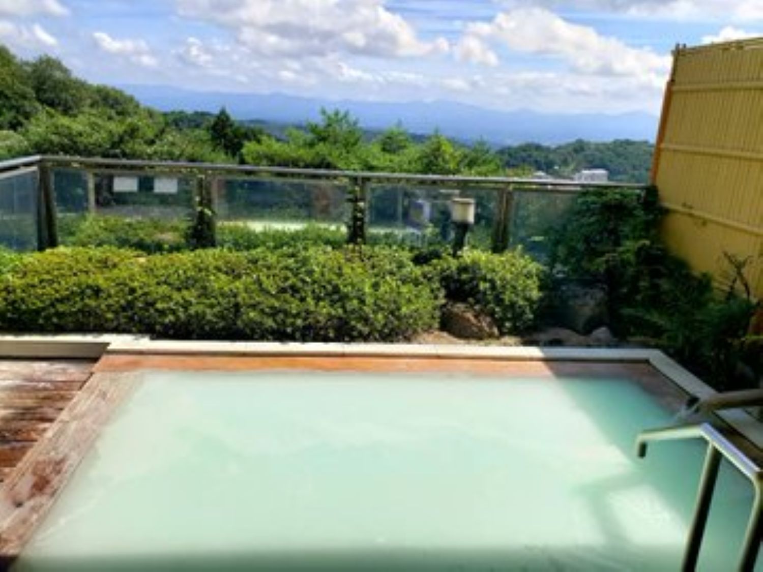 【ﾐﾙｷｰdayの女性露天風呂】