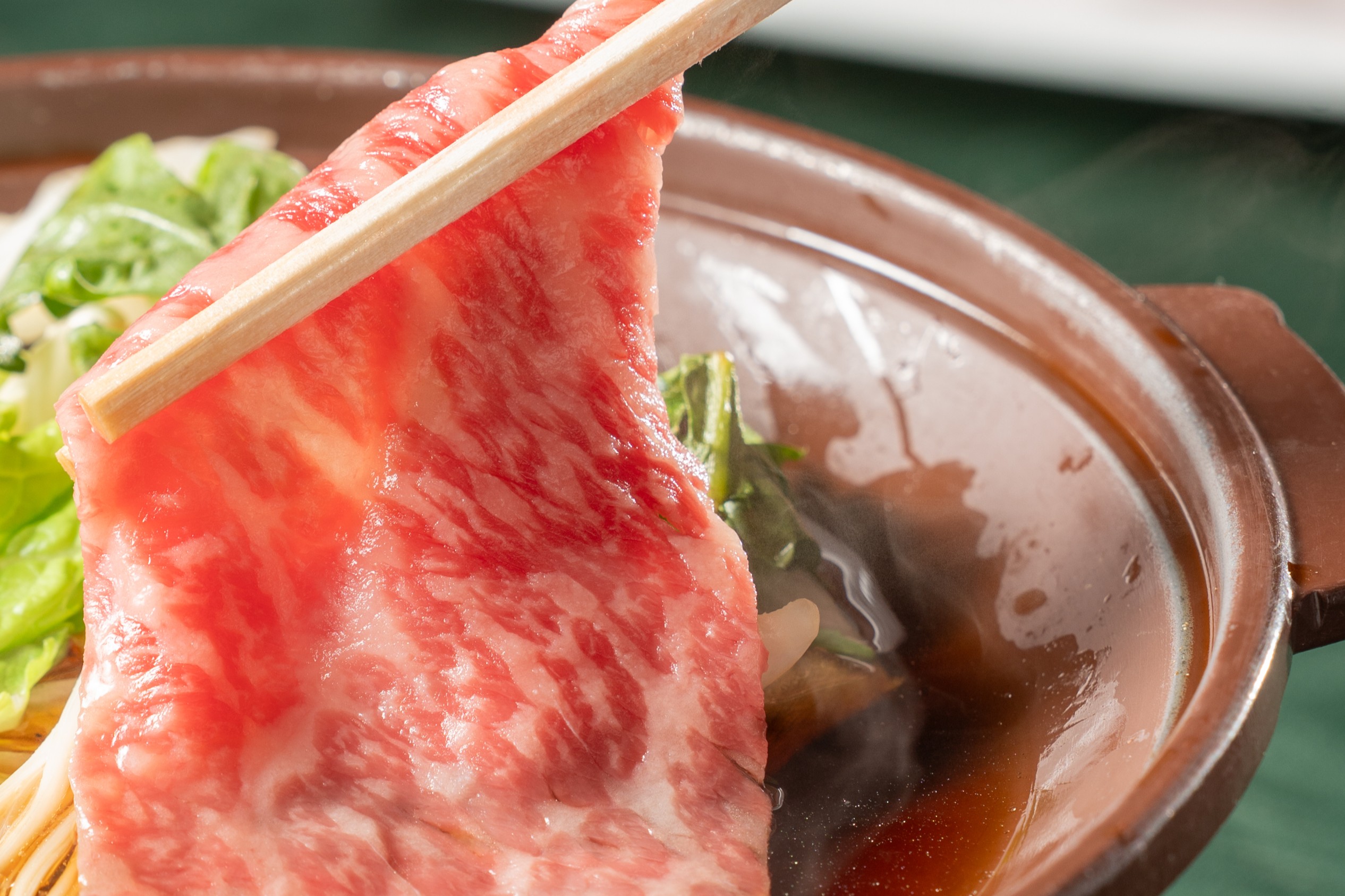 【国産和牛の鋤焼き】