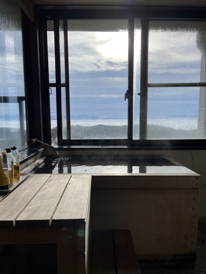 【眺望檜風呂付客室：雲海】