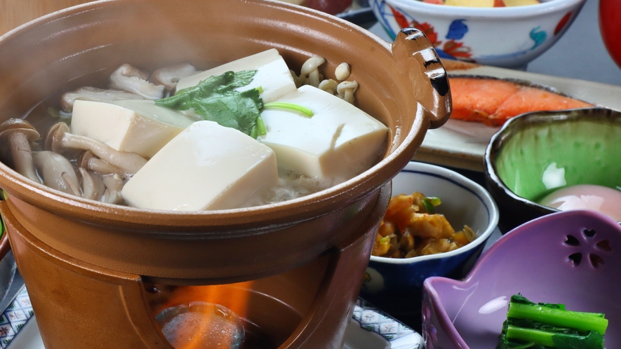 朝食の湯豆腐