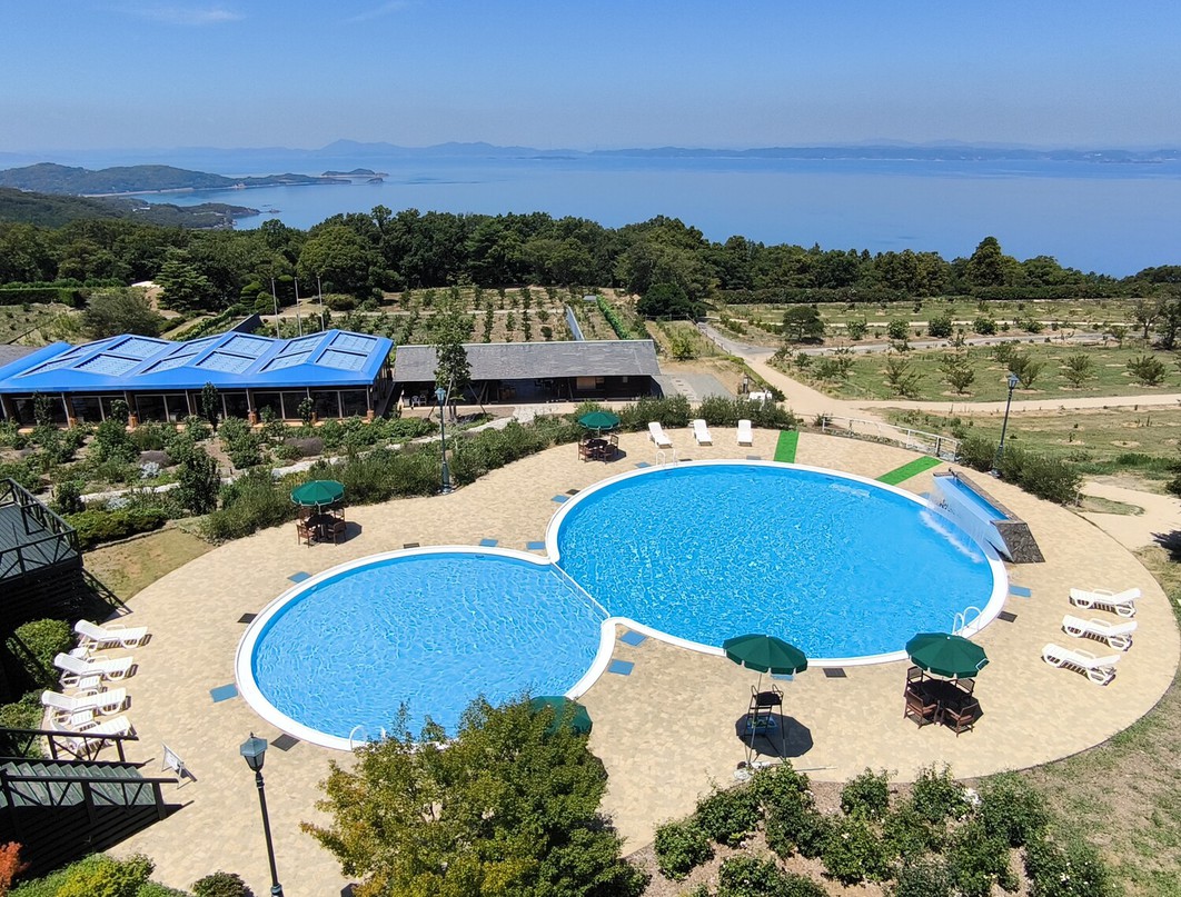 ●【早期割60】【夏限定】プールOPEN！瀬戸内の絶景×食べ放題バイキングで夏満喫＜夕朝食付＞