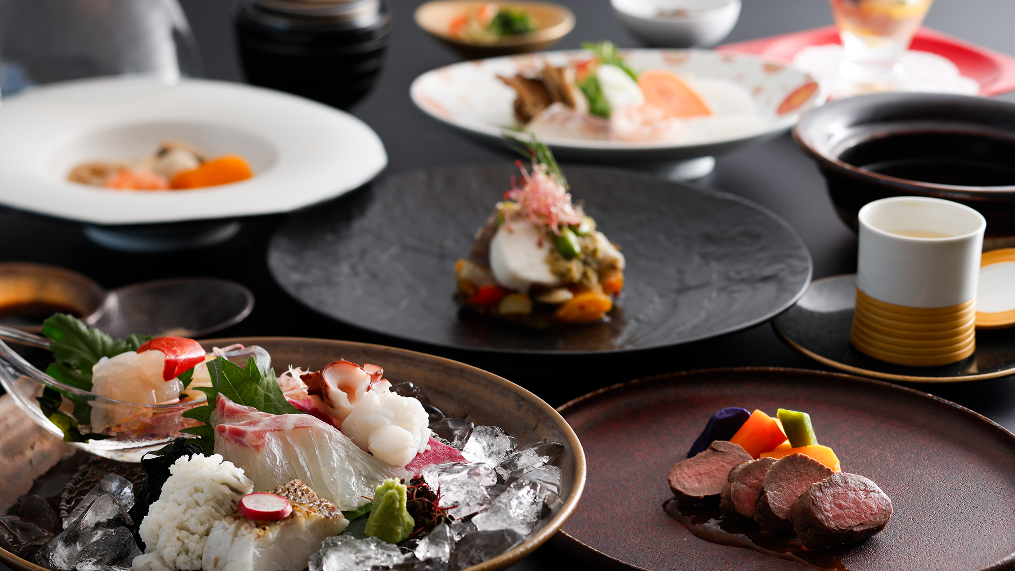 島の恵みを詰め込んだ蒼空ゲストだけの特別会席(レストラン食イメージ)