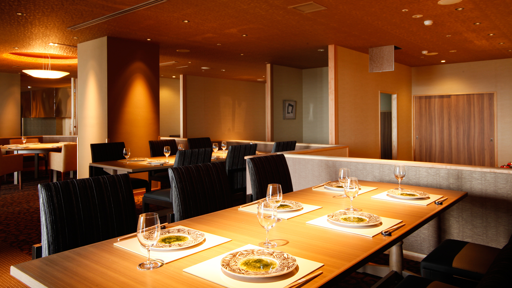 【ダイニング 花桐】鳴門海峡を望むレストランが2012年7月オープン